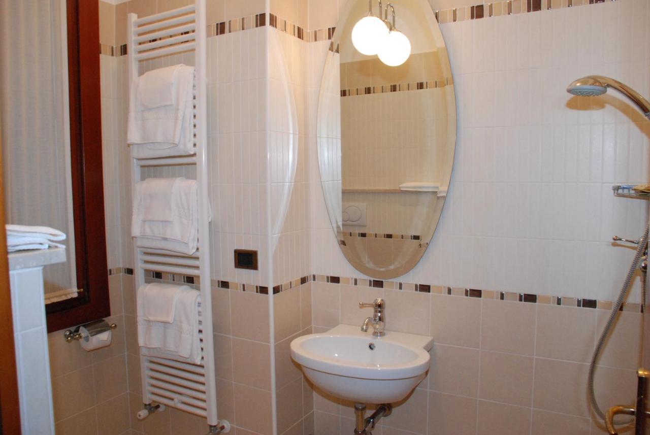 Hotel Vecia Brenta Mira Zimmer foto
